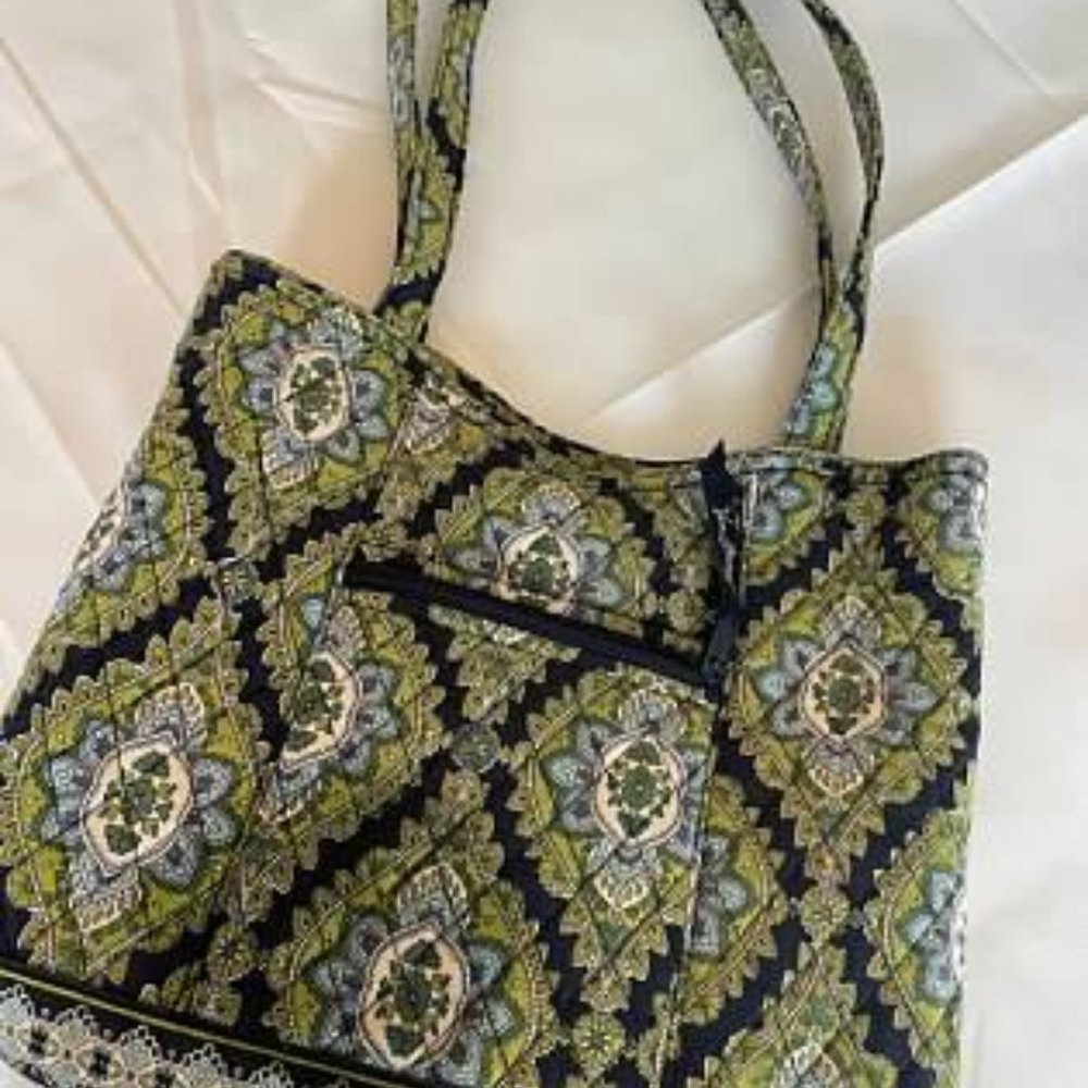 Vera Bradley Purse * GREAT CONDITION!